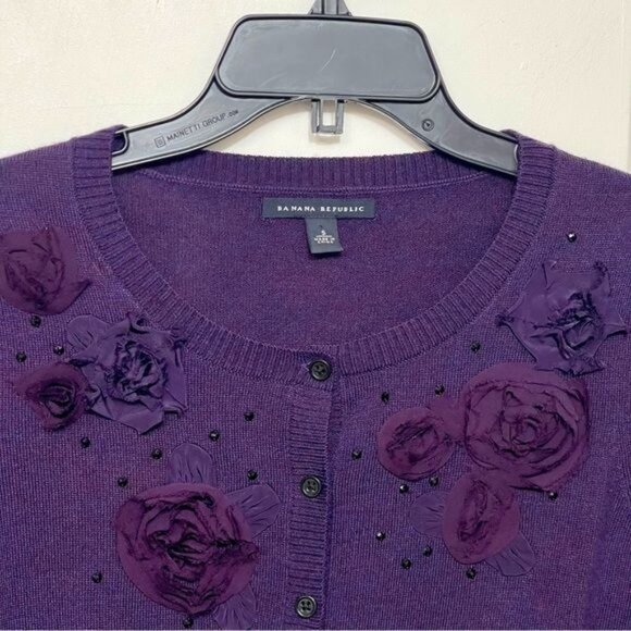 Banana Republic Merino Wool Purple Sweater With Floral Appliqué & Bead Detail S - Picture 3 of 7